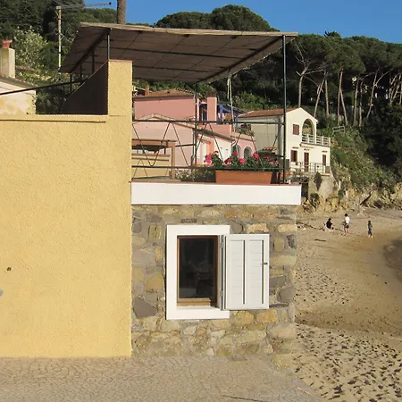 Il Sottomarino - Goelba شقة *