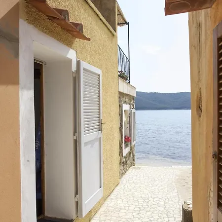 Il Sottomarino - Goelba Апартаменты *